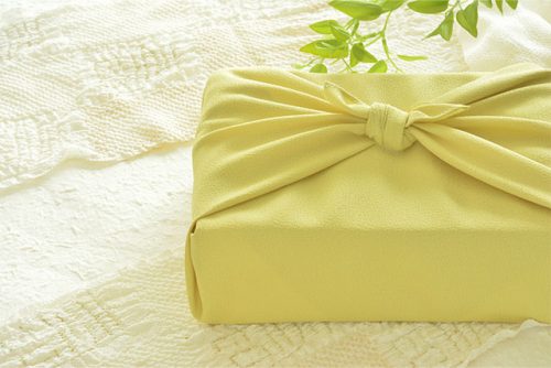 【暑中見舞い×プチギフト】夏の涼を届ける贈り物と選び方